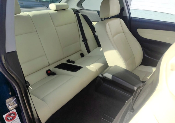 BMW Seria 1 cena 34800 przebieg: 173000, rok produkcji 2010 z Gniezno małe 529